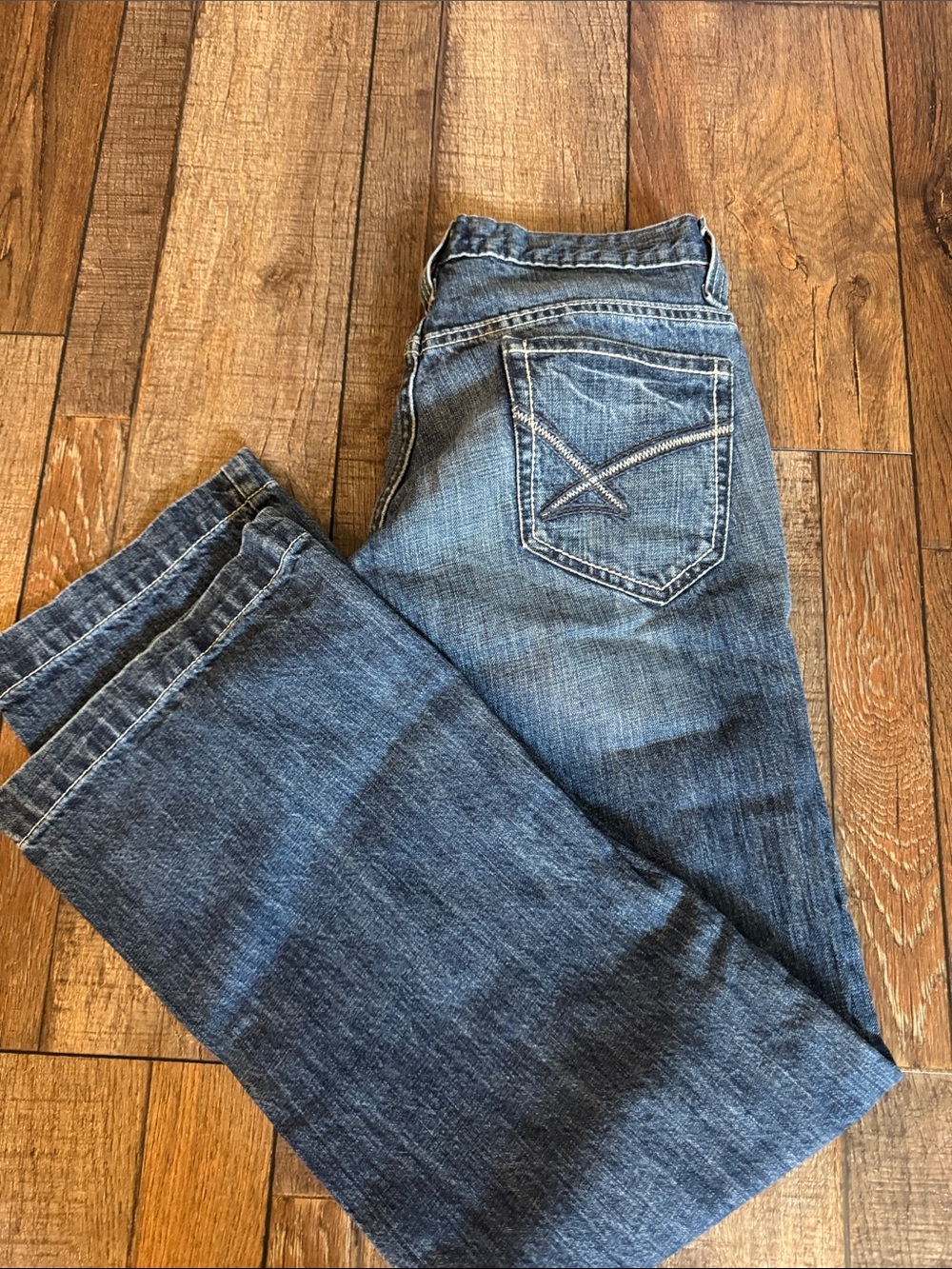 Cinch Women's Medium Blue Wide Leg Jeans